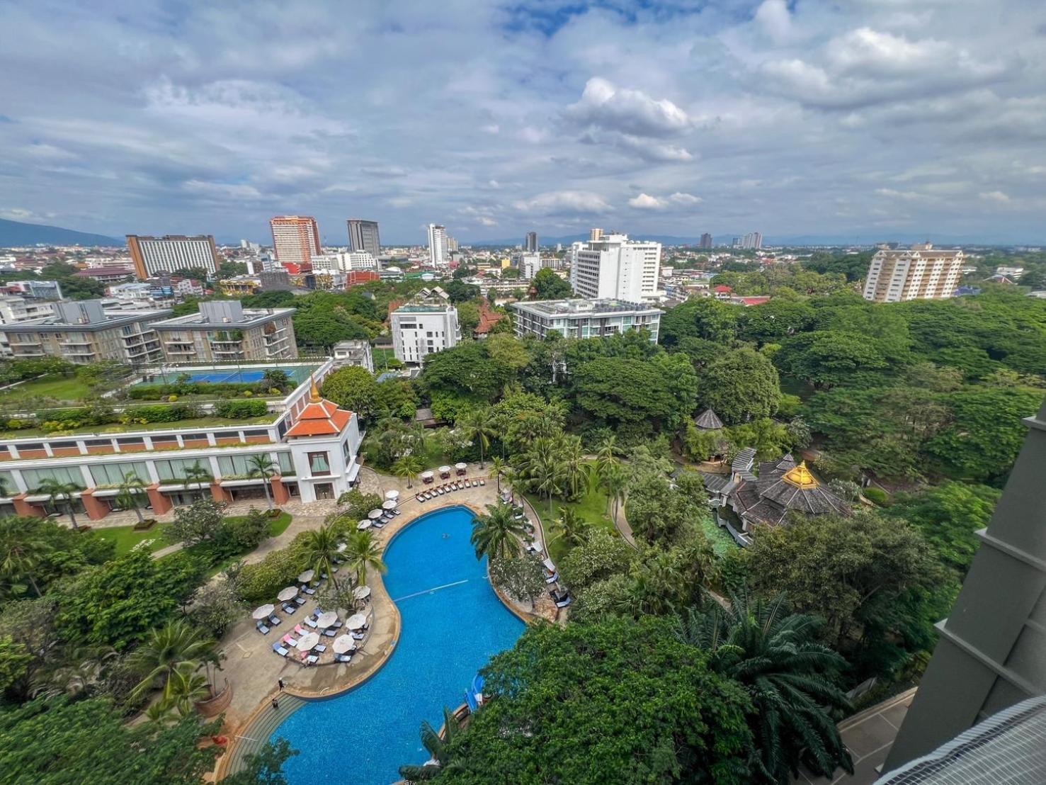 The Astra Luxury Condo In Town 치앙마이 외부 사진
