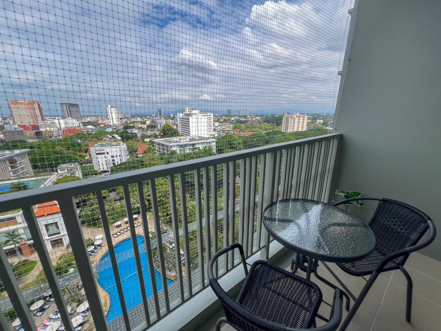 The Astra Luxury Condo In Town 치앙마이 외부 사진