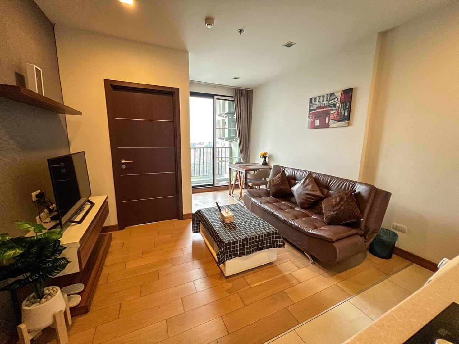 The Astra Luxury Condo In Town 치앙마이 외부 사진