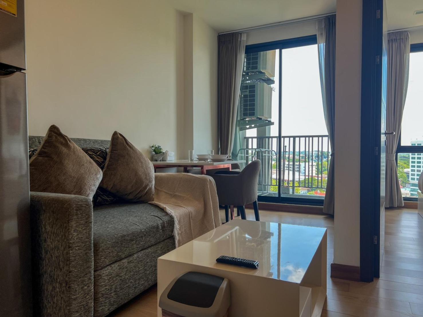 The Astra Luxury Condo In Town 치앙마이 외부 사진