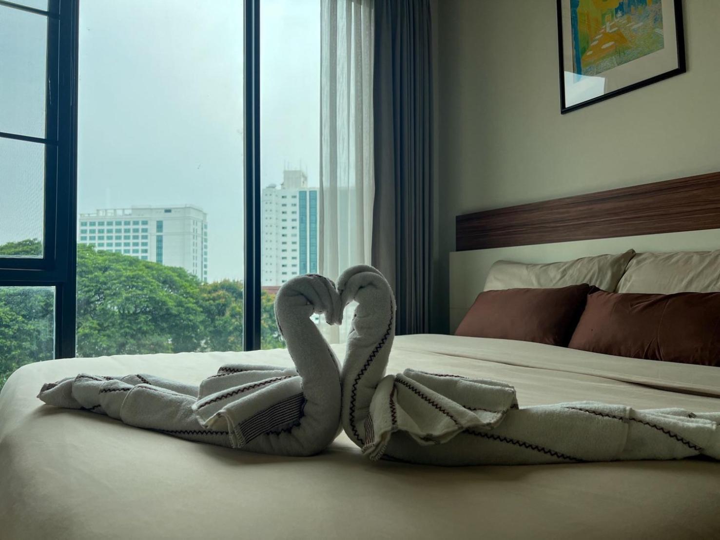 The Astra Luxury Condo In Town 치앙마이 외부 사진